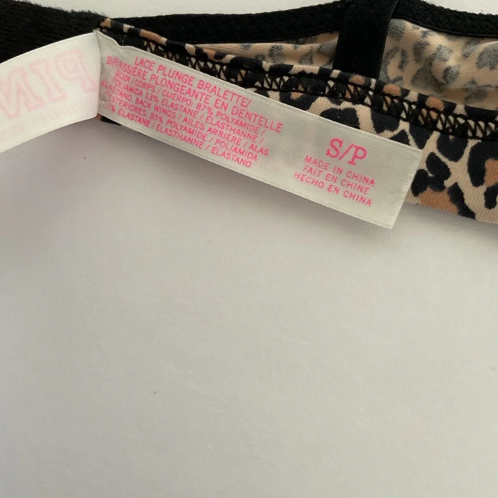 PINK Victorias Secret Leopard Lace Plunge Bralette Small